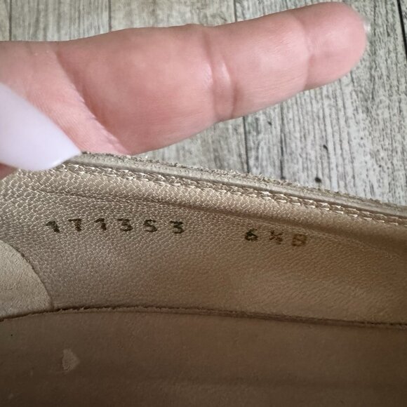 VINTAGE GUCCI NUBUCK SUEDE GOLD TONE HORSE BIT HIGH HEELS PUMP SIZE 6.5B - Picture 6 of 9